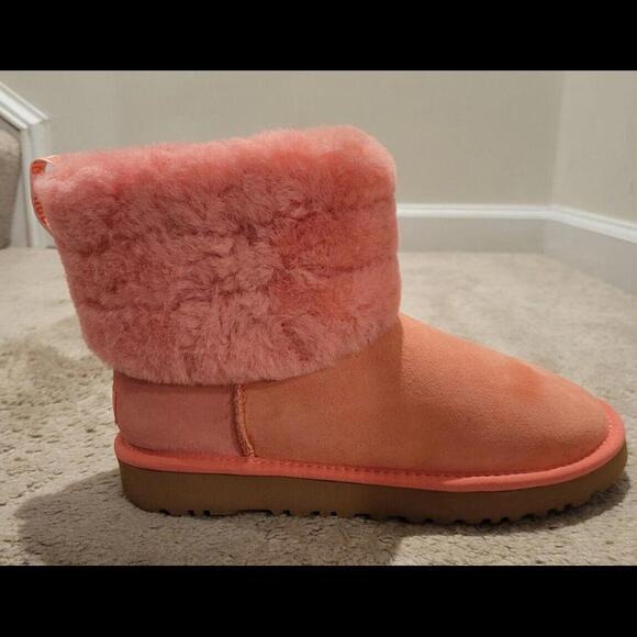 WOMEN’S Uggs FLUFF MINI QUILTED Pink ANKLE BOOTS LANTANA W/ LNT Worn Once - Picture 1 of 7